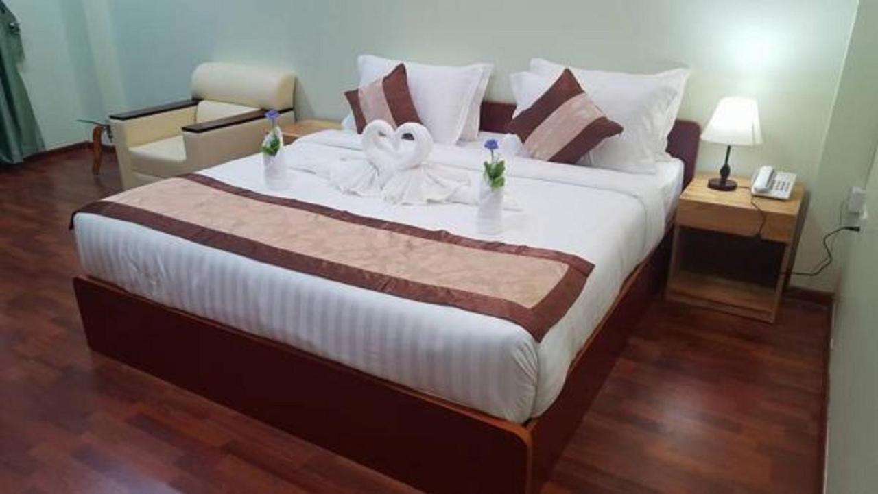 יאנגון Landmark Hotel מראה חיצוני תמונה