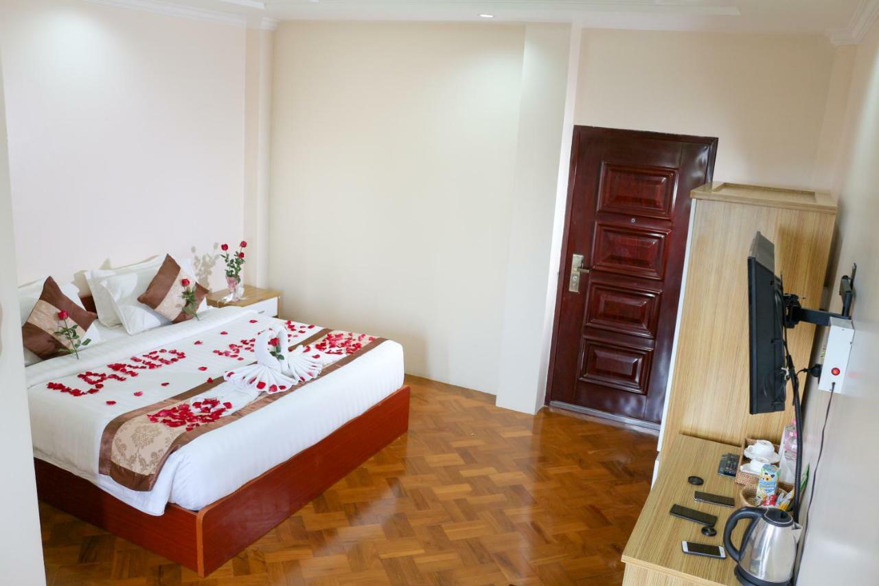 יאנגון Landmark Hotel מראה חיצוני תמונה